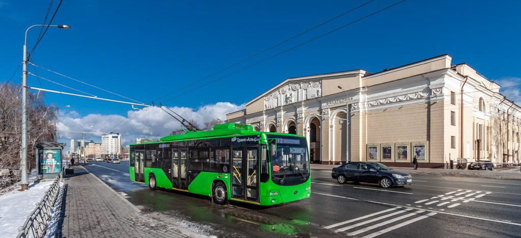 Перевозчик МУП «Метроэлектротранс» обновляет эстетический вид общественного транспорта.