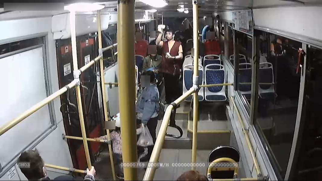 В казанском автобусе задержана пассажирка, пытавшаяся расплатиться фальшивой 1000-ой купюрой