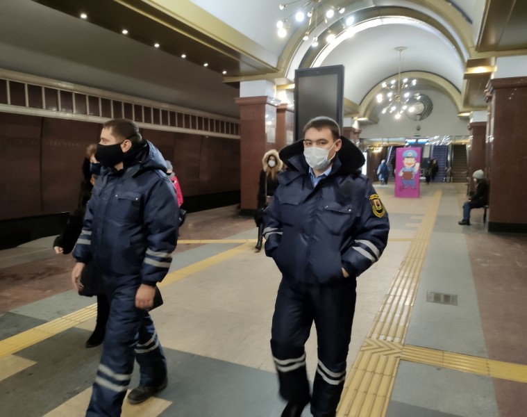 В общественном транспорте Казани 15 марта выявлено почти 400 пассажиров без масок.