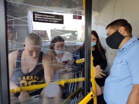 В Казани за неделю в общественном транспорте выявлено почти 3000 пассажиров без масок.