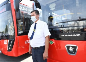 В Казани острый дефицит водителей и кондукторов на 19 городских автобусных маршрутах.