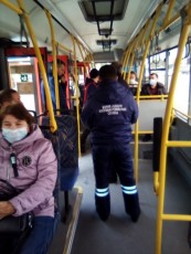 1 октября в общественном транспорте Казани выявлено 58 пассажиров без масок.