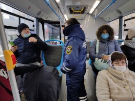 В Казани за неделю в общественном транспорте выявили 3013 пассажиров без масок