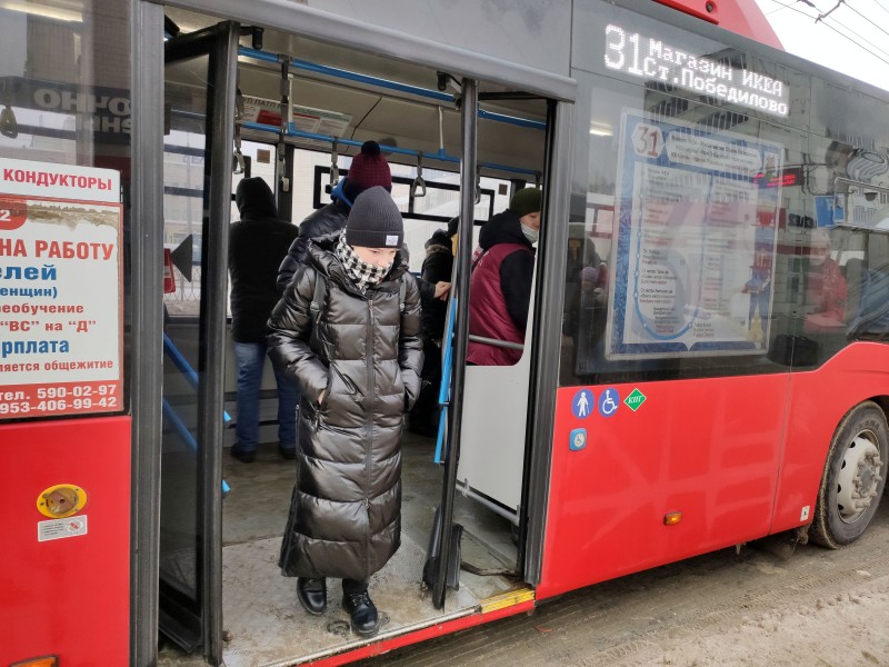 В общественном транспорте Казани 8 февраля выявили 470 пассажиров без масок.