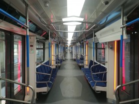В Казанском метрополитене на линию вышел новый поезд со светодиодной подсветкой.
